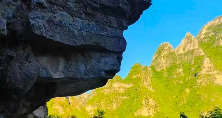 【北京一周一山·十渡山水】特价全含丨赠送特色农家大锅菜丨于孤山寨寻幽探胜徒步吸氧，在十渡漂流降温随波逐流~