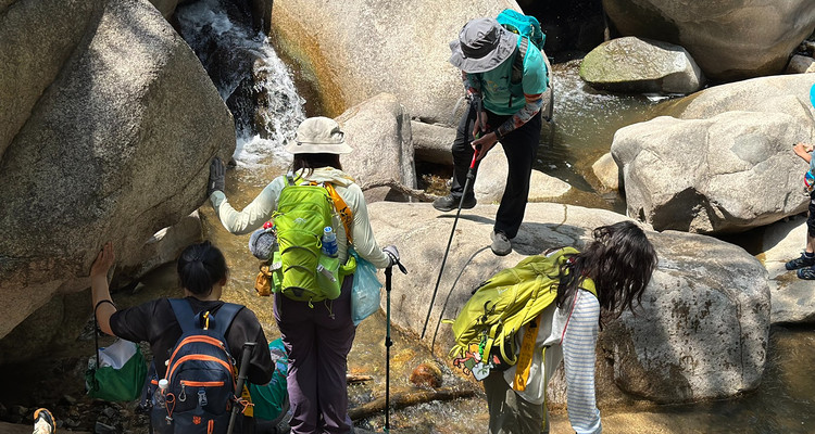 【北京一周一山·水泉沟】早鸟优惠来袭丨京郊山间野趣徒步：大云峡谷+龙泉峪+香屯+明长城遗迹+亲水溯溪一日穿越