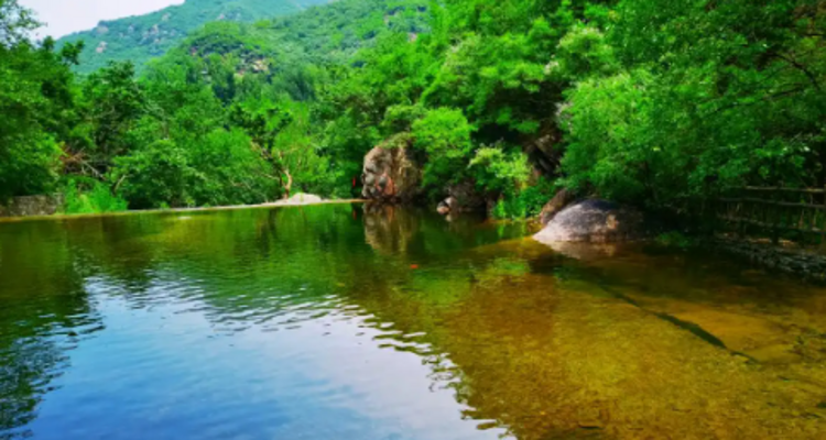 【北京一周一山·瓜草地】‌京西绿野仙踪：瓜草地轻徒步、赏瀑、踏水、探古道的完美夏日路线~