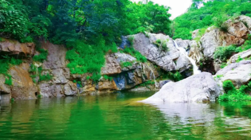 【北京一周一山·瓜草地】‌京西绿野仙踪：瓜草地轻徒步、赏瀑、踏水、探古道的完美夏日路线~