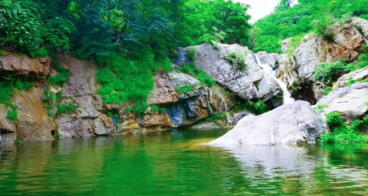 【北京一周一山·瓜草地】‌京西绿野仙踪：瓜草地轻徒步、赏瀑、踏水、探古道的完美夏日路线~
