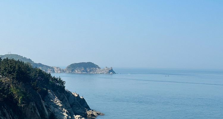 【威海长岛漫游5日】威海+长岛+那香海度假区+布鲁维斯号+韩乐坊+烟台山+峰山＋林海＋游船出海＋月亮湾＋九丈崖日落+仙境源＋淄博+海岱楼+38人舒适团